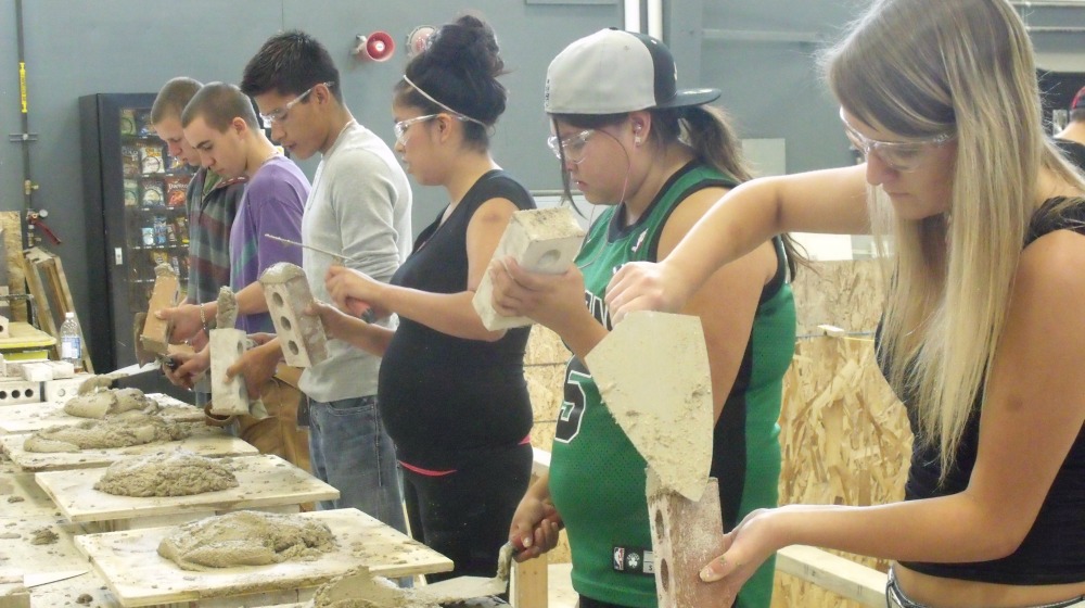 Jeunes de Saskatoon apprenant de nouvelles compétences
