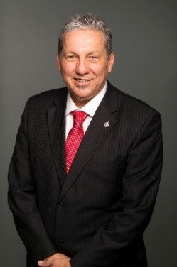 Photo of The Honourable Daniel Vandal, Minister of Northern Affairs, Minister responsible for Prairies Economic Development Canada and Minister responsible for the Canadian Northern Economic Development Agency